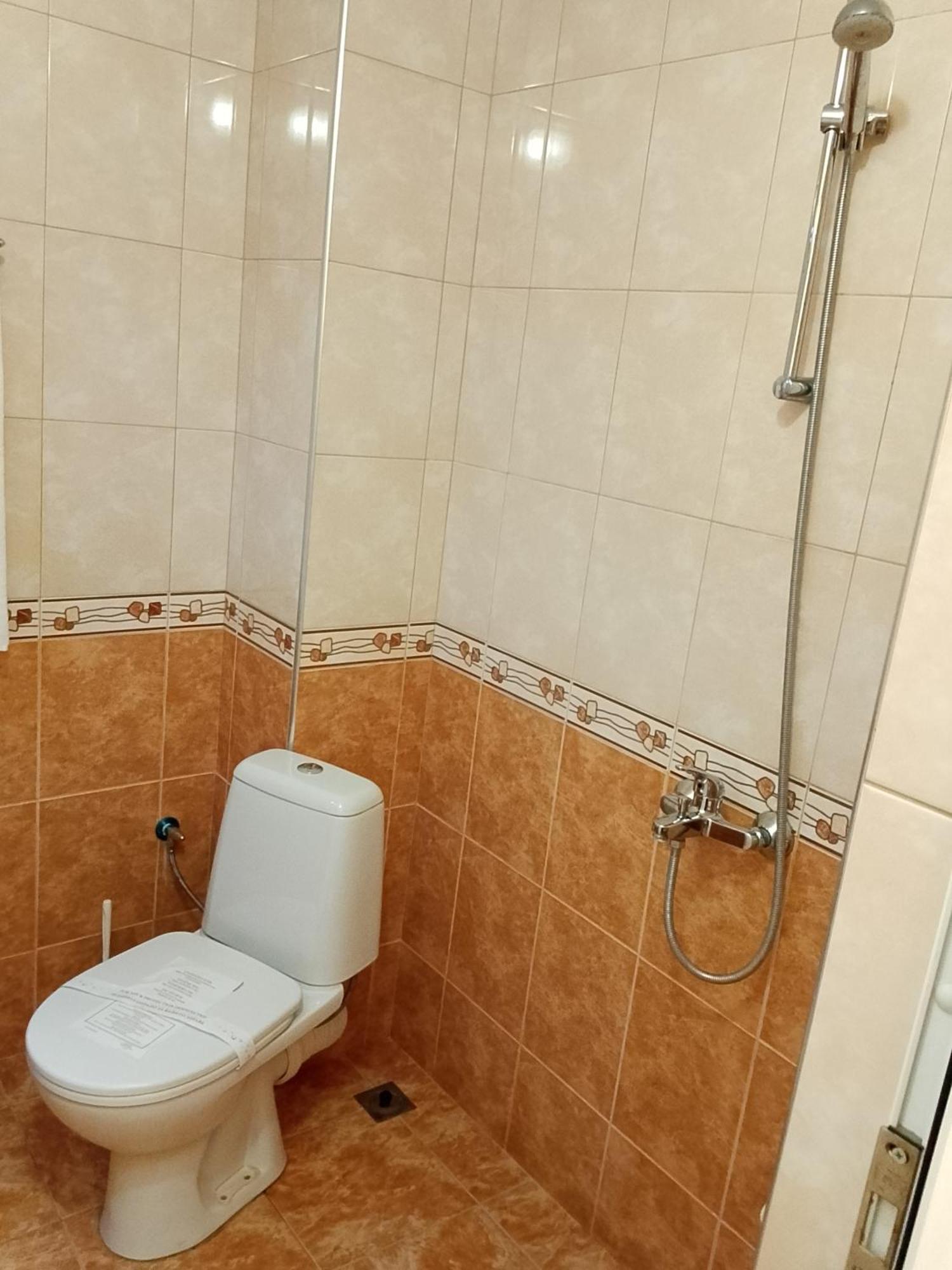 Хотел Златна Котва 卡赞勒克 外观 照片